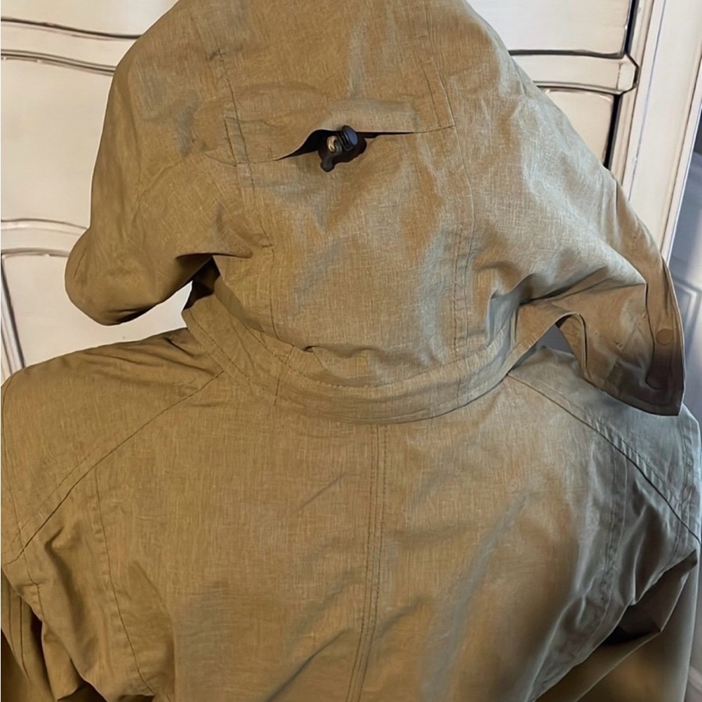 Women's Tan Belted Trench Coat | REI Rain / Wind Jacket - Picture 7 of 11